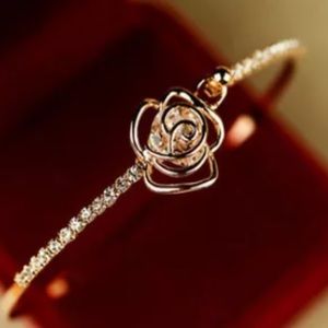Rose bracelet
